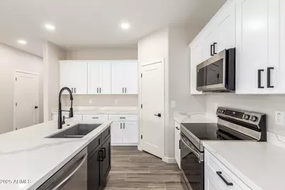 11156 W Torren Drive, Arizona City, AZ 85123 - Photo 10