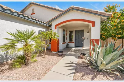 750 W Corriente Court, San Tan Valley, AZ 85143 - Photo 2