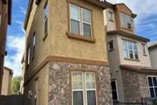 2016 N 78th Ave, Phoenix, AZ 85035 - Photo 2