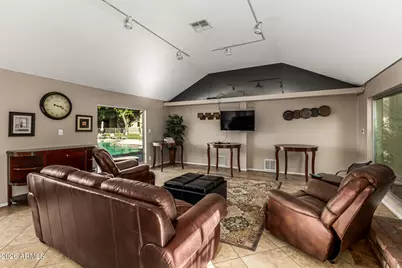 5525 E Thomas Road #Q4, Phoenix, AZ 85018 - Photo 28