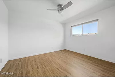 5525 E Thomas Road #Q4, Phoenix, AZ 85018 - Photo 10