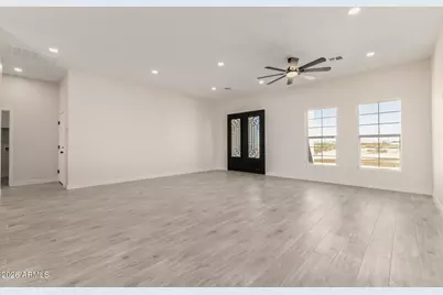 37277 W Hilton Avenue, Tonopah, AZ 85354 - Photo 10