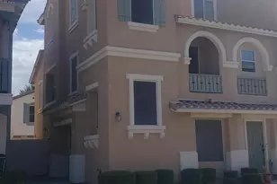 426 N Oak St, Gilbert, AZ 85233 - Photo 1