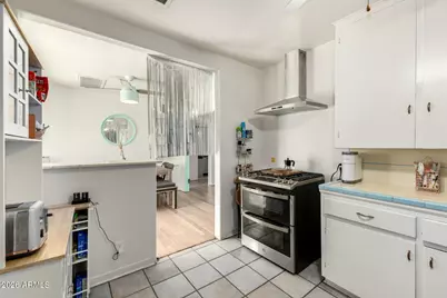 1301 W Mackenzie Drive, Phoenix, AZ 85013 - Photo 12