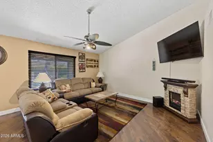 7957 W Dreyfus Dr, Peoria, AZ 85381 - Photo 14