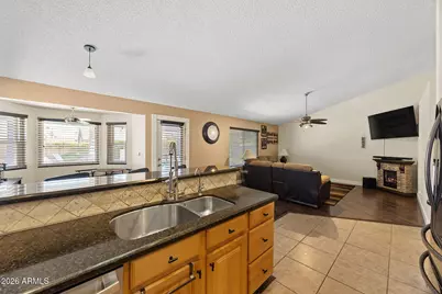 7957 W Dreyfus Drive, Peoria, AZ 85381 - Photo 24