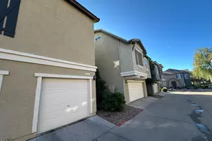 5727 S 21st Terrace, Phoenix, AZ 85040 - Photo 2