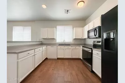 6919 S 37th Glen, Phoenix, AZ 85041 - Photo 8