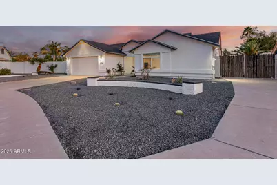 4039 E Morrow Drive, Phoenix, AZ 85050 - Photo 2