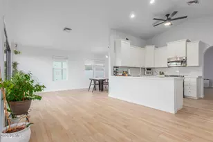 4039 E Morrow Dr, Phoenix, AZ 85050 - Photo 10