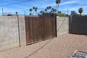 1811 N 44th St, Phoenix, AZ 85008 - Photo 20