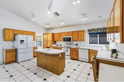 16840 S 36th Place, Phoenix, AZ 85048 - Photo 6
