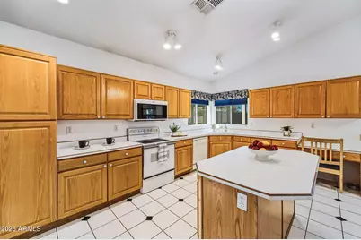 16840 S 36th Place, Phoenix, AZ 85048 - Photo 8