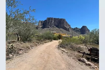 2635 N Prospectors Road, Apache Junction, AZ 85119 - Photo 2