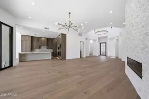 8429 E Del Camino Dr, Scottsdale, AZ 85258 - Photo 8