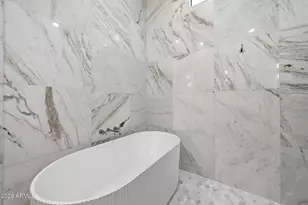 8429 E Del Camino Dr, Scottsdale, AZ 85258 - Photo 18