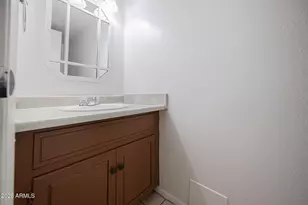 7126 N 19th Ave, Phoenix, AZ 85021 - Photo 10