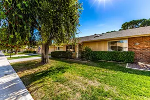 18218 N 99th Dr, Sun City, AZ 85373 - Photo 2