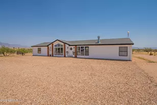 3154 W Cactus Blossom Ct, Benson, AZ 85602 - Photo 2