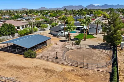 16424 N 44th Street, Phoenix, AZ 85032 - Photo 2