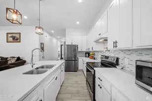 209 E Kinderman Dr, Avondale, AZ 85323 - Photo 2