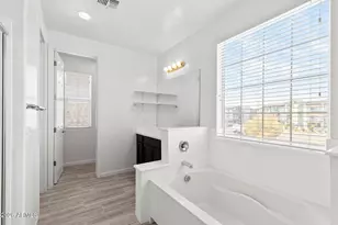 130 N Bay Dr, Gilbert, AZ 85233 - Photo 68