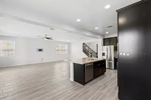 130 N Bay Dr, Gilbert, AZ 85233 - Photo 4