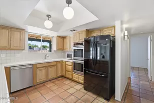 341 E Deepdale Rd, Phoenix, AZ 85022 - Photo 16