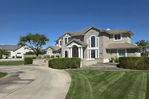 17718 E San Carlos Way, Gilbert, AZ 85298 - Photo 1