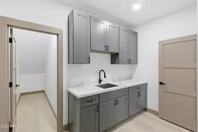 2813 E Trumbull Road #2, Phoenix, AZ 85040 - Photo 18