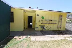 3526 W Harmont Dr, Phoenix, AZ 85051 - Photo 20