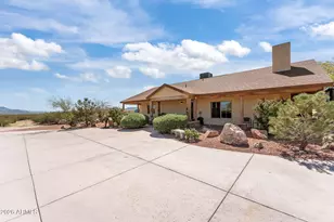 67062 Monroe St, Salome, AZ 85348 - Photo 4