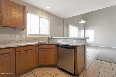 11218 W Glenrosa Avenue, Phoenix, AZ 85037 - Photo 10