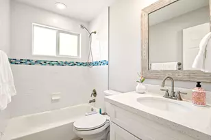 1643 N 22nd Pl, Phoenix, AZ 85006 - Photo 24