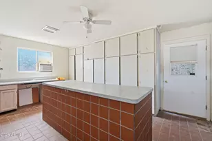 10734 W Saratoga Cir, Sun City, AZ 85351 - Photo 40