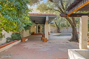 14 E Orangewood Ave, Phoenix, AZ 85020 - Photo 24