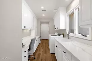 4139 E Colter St, Phoenix, AZ 85018 - Photo 42