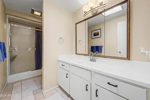 10802 W Thunderbird Blvd, Sun City, AZ 85351 - Photo 10