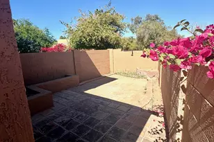 736 E North Ln, Phoenix, AZ 85020 - Photo 10