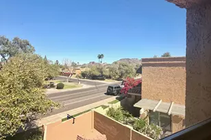 736 E North Ln, Phoenix, AZ 85020 - Photo 32