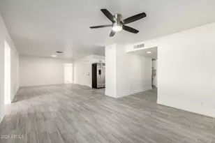 8103 N 56th Ave, Glendale, AZ 85302 - Photo 6