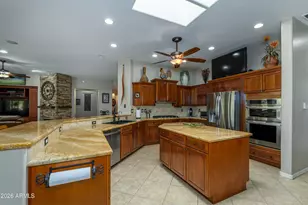 15262 W Morningtree Dr, Surprise, AZ 85374 - Photo 16