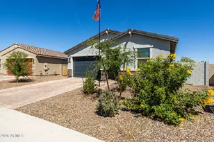 4666 W Tristan Trl, San Tan Valley, AZ 85144 - Photo 32