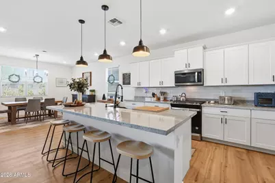 15996 W Honeysuckle Drive, Surprise, AZ 85387 - Photo 6