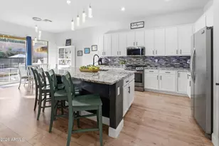 26022 N 44th Dr, Phoenix, AZ 85083 - Photo 2