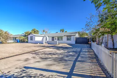 6213 W Almeria Road, Phoenix, AZ 85035 - Photo 2