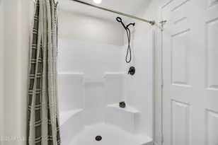 9084 N 47th Ln, Glendale, AZ 85302 - Photo 14