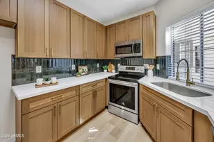 9084 N 47th Ln, Glendale, AZ 85302 - Photo 6