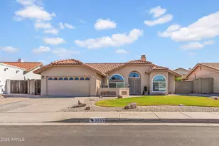 3945 E Salinas St, Phoenix, AZ 85044 - Photo 2