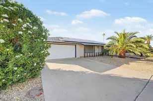 9404 W Hidden Valley Cir, Sun City, AZ 85351 - Photo 2